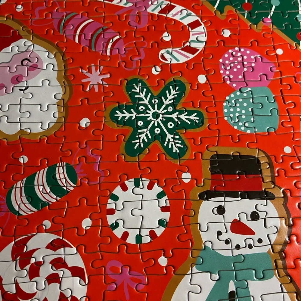 Emily Dumas Festive Holiday 1000-Piece Puzzle | Christmas Gingerbread Snowman